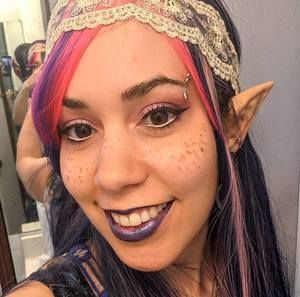 Meet your Posher, Dominique